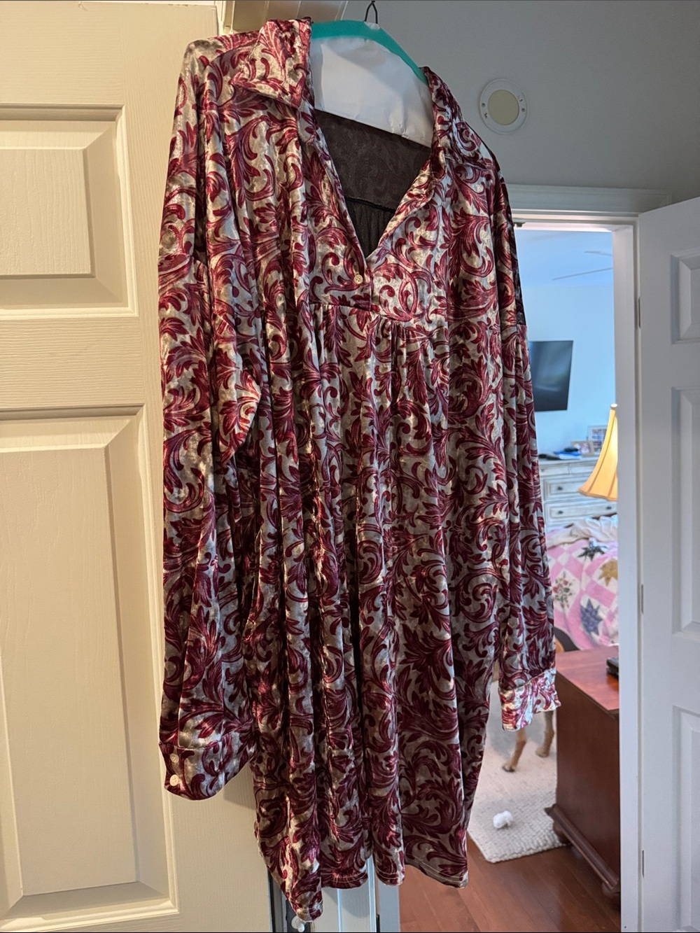 easel velvet Long Sleeve Dress